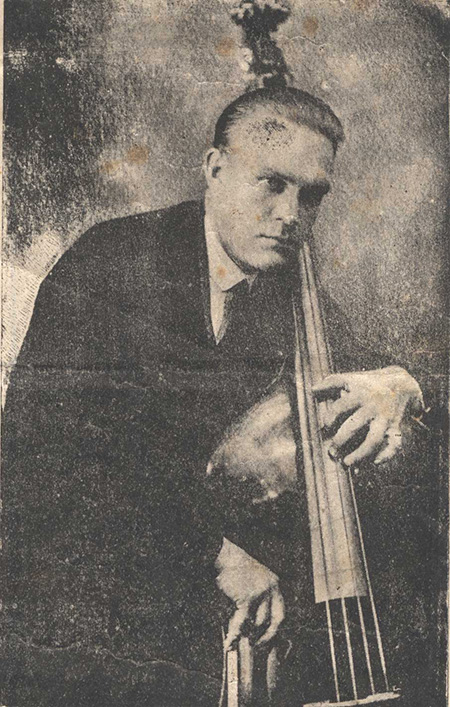 Misson suvitanu Juht Ludvig kontrabassiga