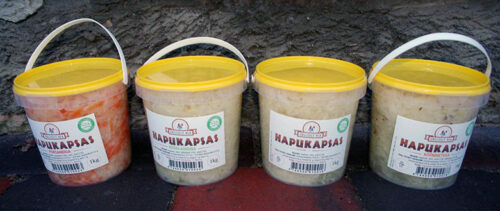 R&auml;pin&auml; kapsta&auml;ri l&auml;ts&rsquo; inne joulu huuga k&auml;&uuml;m&auml;