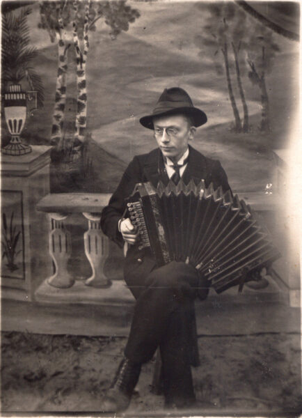 Hind&auml;st tett&uuml; piltpostkaart