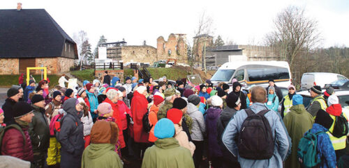 Jälki suur hulk matkajit