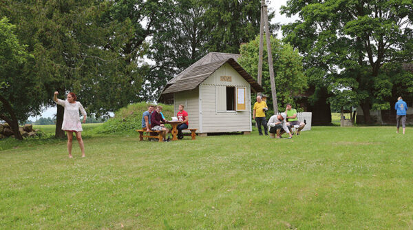 Tiatriproovi Lutsu külän