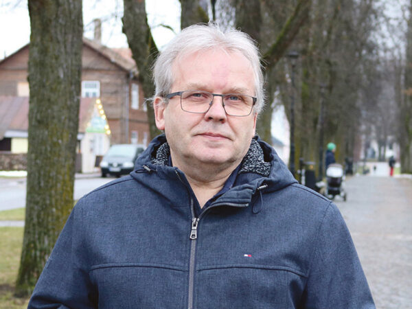 Timahavads&otilde; Kangro preemi&auml; saanu Kelb&auml; Heiki: v&otilde;rok&otilde;s&otilde; siseilm om nigu kaiv &ndash; ku huikat, oodat t&uuml;kk aigu vastust. A ku vastuss&otilde; k&auml;tte saat, tasus tuud kull&otilde;lda