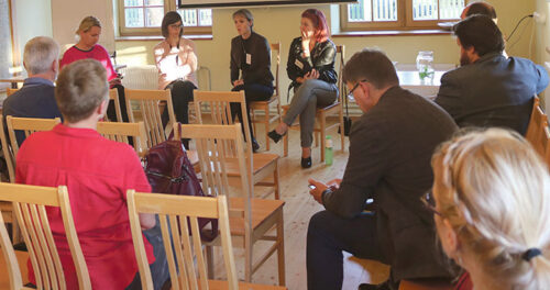 V&otilde;rol k&otilde;n&otilde;ldi v&auml;ikeisist keelist vahts&otilde; ao meedi&auml;n