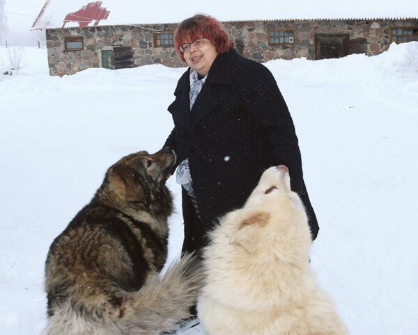 Ter&auml;v&auml; sul&otilde;ga pinis&otilde;b&otilde;r Annika