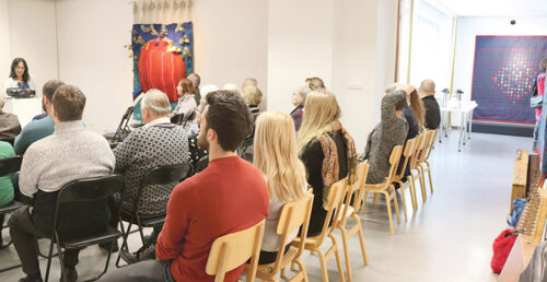 Võrol näüdäti kandlõraamatut