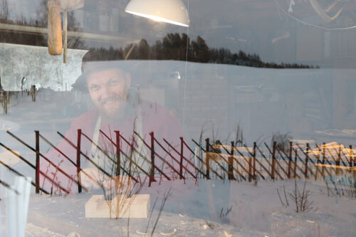 Puuk&auml;sit&uuml;&uuml; alal&otilde;hoitja Kihulane