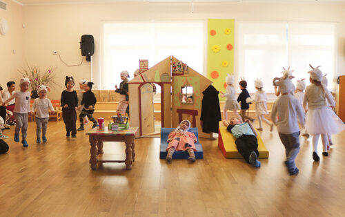 Puigal peeti latsi näütemängopäivä