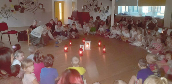 M&auml;rdikuu oll&rsquo; V&otilde;ro latsiaian S&otilde;l&otilde;k&otilde;n&otilde; perim&uuml;st t&auml;&uuml;s