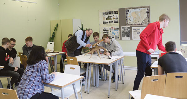 Jahioppus gümnaasiumin