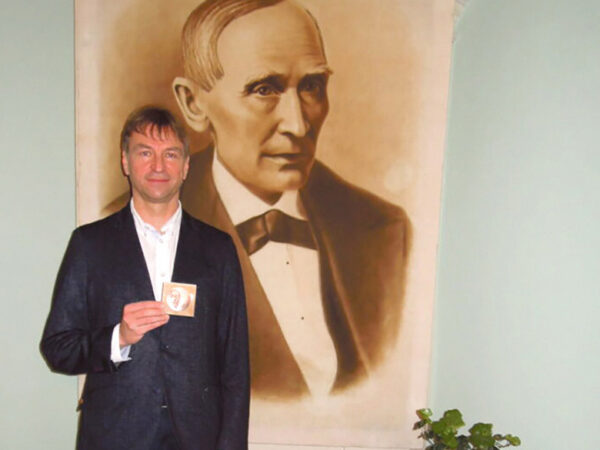 Kreutzwaldi m&auml;leht&uuml;smed&auml;li sai Mikita Valdur