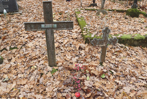 Kas surnuaid ei ol&otilde; en&auml;mb rahukotus ja vana komb&otilde; h&auml;&auml;d&uuml;se?