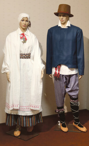 Võrokõisi rahvarõivatarõst saa mängoga rahvarõivaoppust