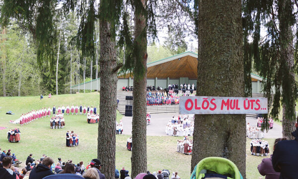 Põlva latsipidol luudi maailma