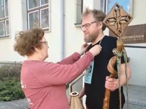 Võro keele iistkõnõlõja om Contra