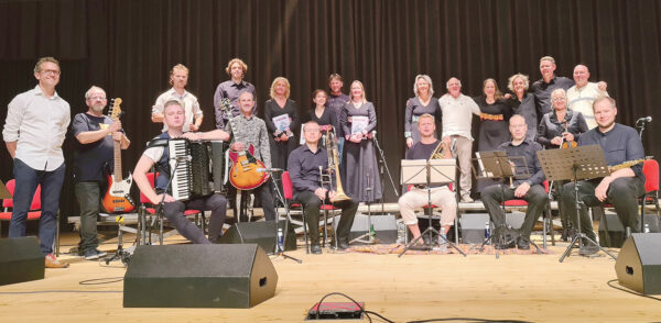 Moosten võeti linti ports vahtsit võrokeelitsit laulõ