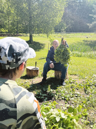 Haani kooli lats&otilde; l&otilde;p&otilde;ti kooliaasta k&otilde;ovihtu tegemisega
