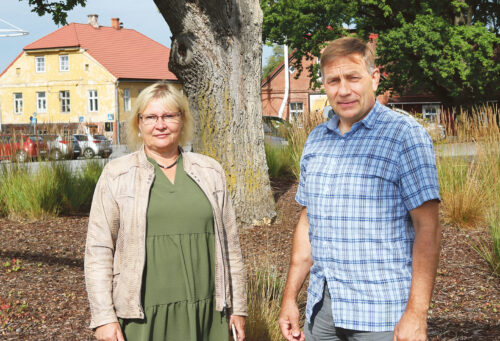 P&auml;&auml;le nakkas&otilde; Uma Pido tsihiotsmis&otilde;- ja m&auml;ngop&auml;&auml;v&auml;