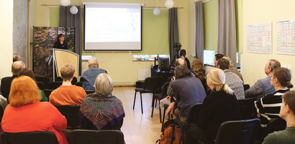 Võrol peeti tiidüskonvõrentsi põlitsist ja rändäjist rahvist