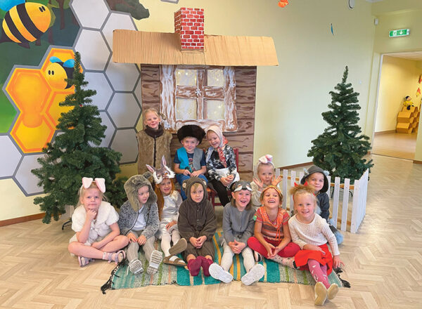 Mesimummu majan peet&auml;s v&otilde;ro kiilt avvu seen