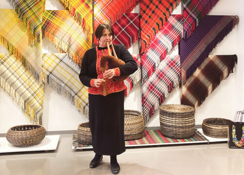 Läti käsitüü välläpanõk