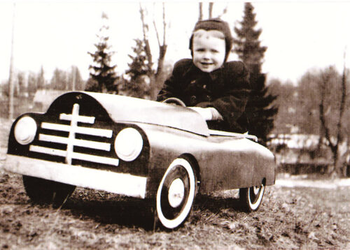 Pedaal&otilde;ga auto