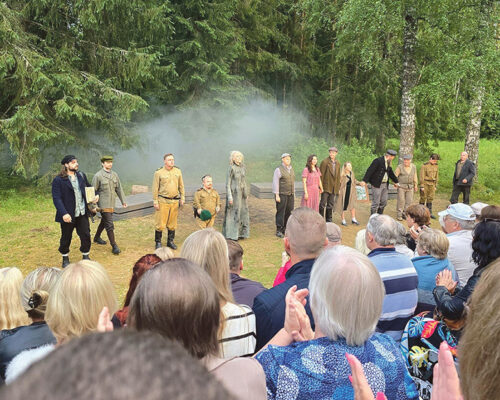 Lihts&auml; ja selge s&otilde;numi h&auml;ste v&auml;ll&auml; valitun m&auml;ngupaigan