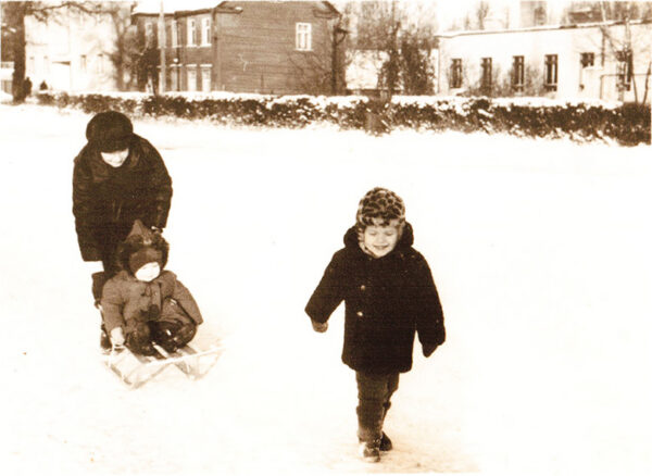 K&uuml;mme koto. Nel&auml;s kodo