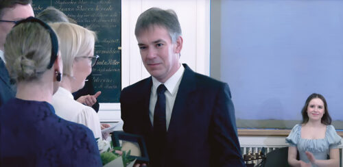 Riigi tiid&uuml;spreemi&auml; saanu Laan&otilde; Valdis: mul olliva h&auml;&auml; mat&otilde;maatikaoppaja, n&auml; opassiva rohk&otilde;mp, ku kooliprogrammih ette n&auml;tt&uuml;