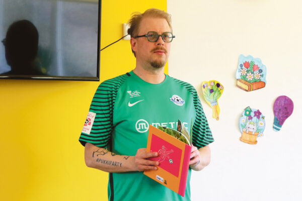 Ker&auml;neni Mika: kir&auml;nigut&uuml;&uuml; man om k&otilde;g&otilde; t&auml;hts&auml;mb vabahus