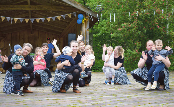 Kinä latsikaitsmisõ päiv Mõnistõ kandin