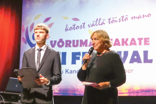 Vanõmbidõ inemiisi festival Võrol