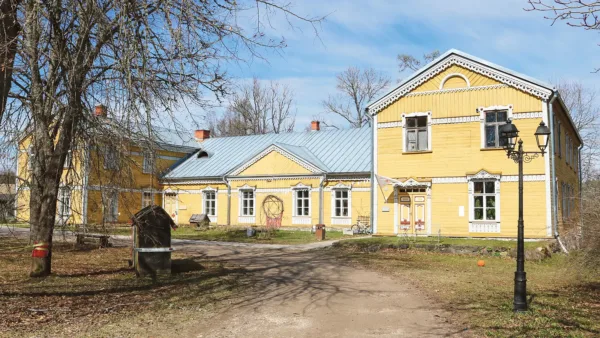 S&auml;nn&auml;n tul&otilde; luul&otilde;p&auml;iv Adsoni Arturi avvus