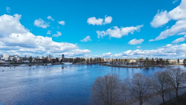 Võro noorõ Kar’ala nuuriga tutvust tegemän