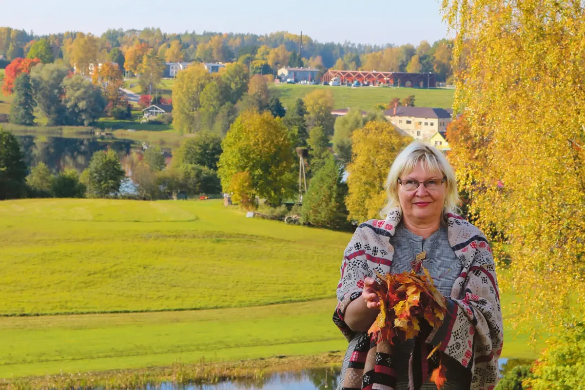 26 vahtsõt umakeelist laulu